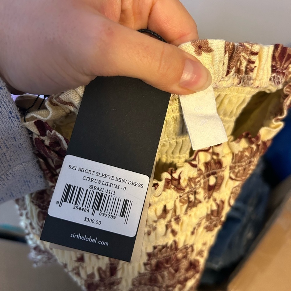 Nwt Sir The Label Rei Short Sleeve Floral Smocked Mini Dress — image 5 of 7